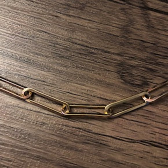 Gold Colored Chain Necklace - Picture 4 of 5